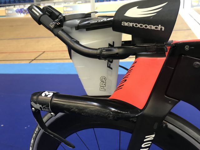 Tt bike hot sale hydration system